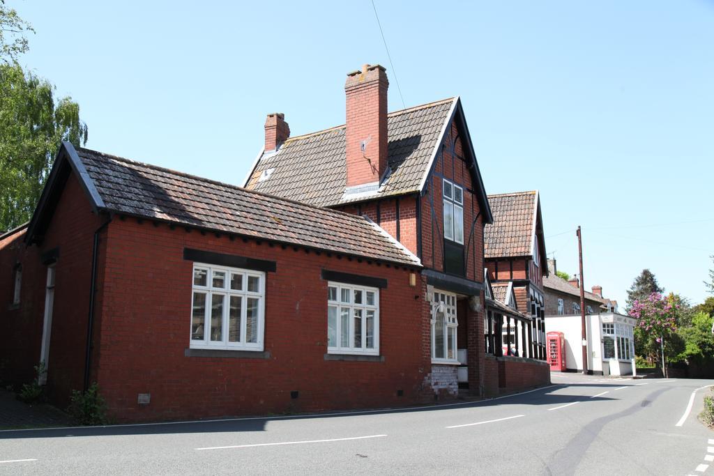 The Seymour Arms Hotel Blagdon Bagian luar foto